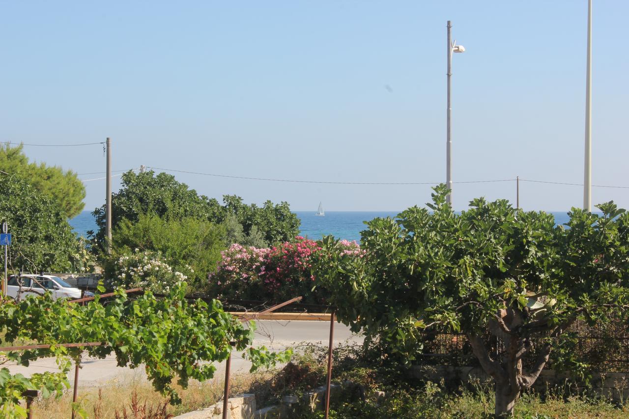 Trentatre Quarantatre Bed & Breakfast Mola di Bari Dış mekan fotoğraf